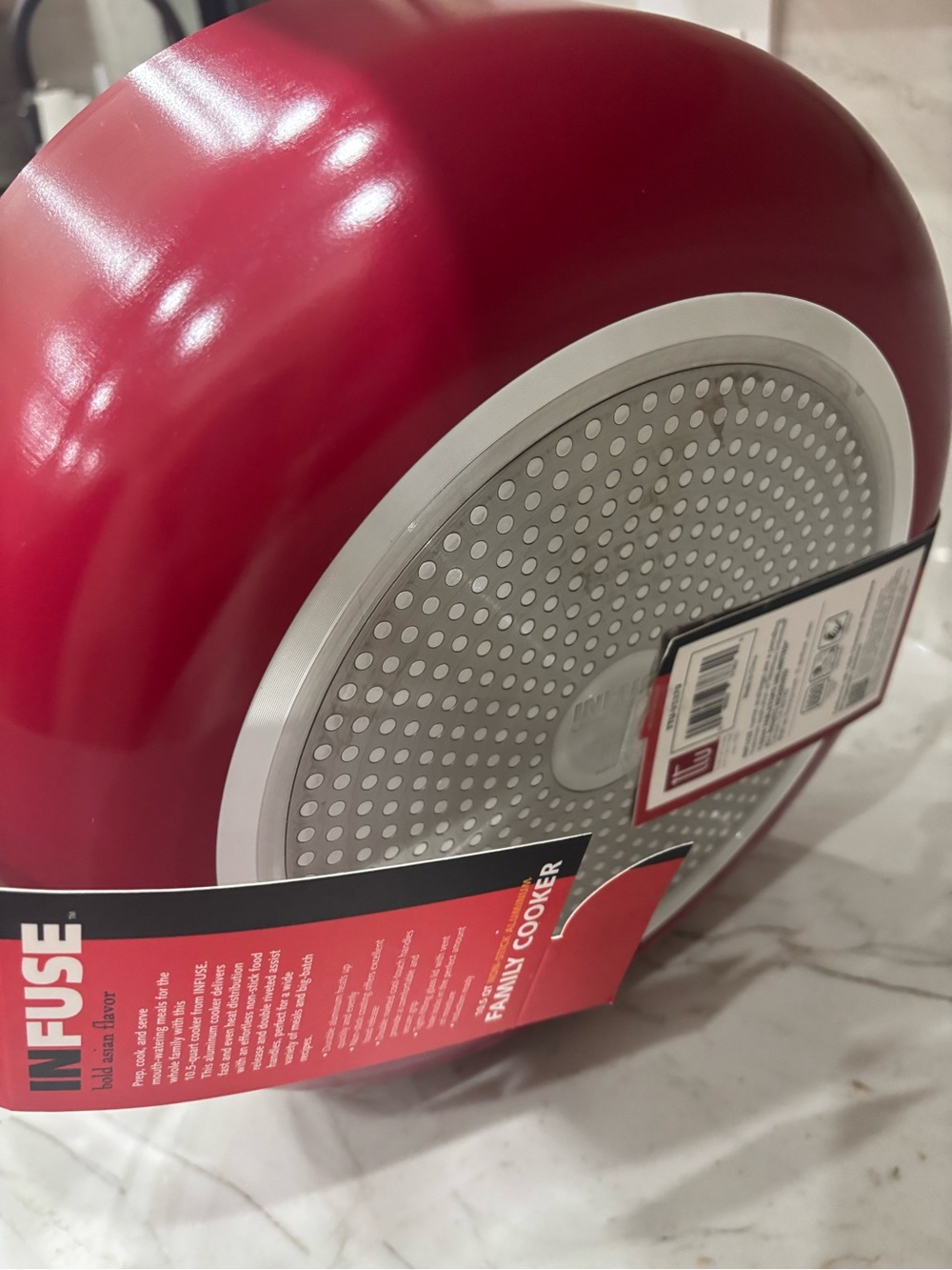 Infuse 10.5qt Family Cooker Red Stockpot w/ Lid Red NWT - Picture 6 of 7